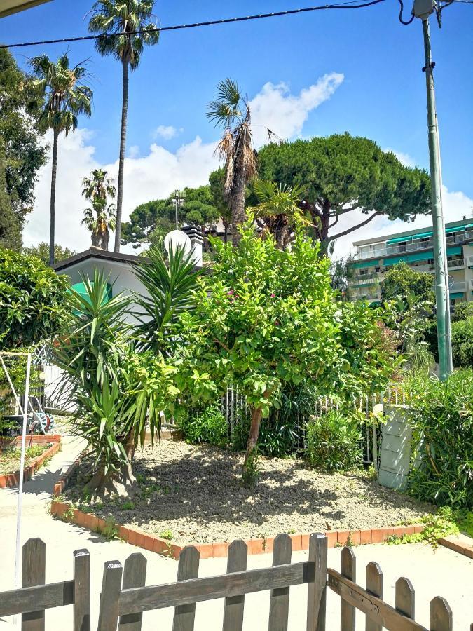 Appartamento Con Giardino A Pochi Minuti Dal Mare - #EssenzedimareСанремо Экстерьер фото